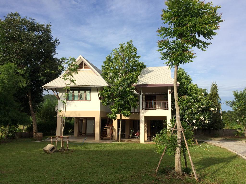 Baan2Rai Hotel Kanchanaburi City Exterior photo