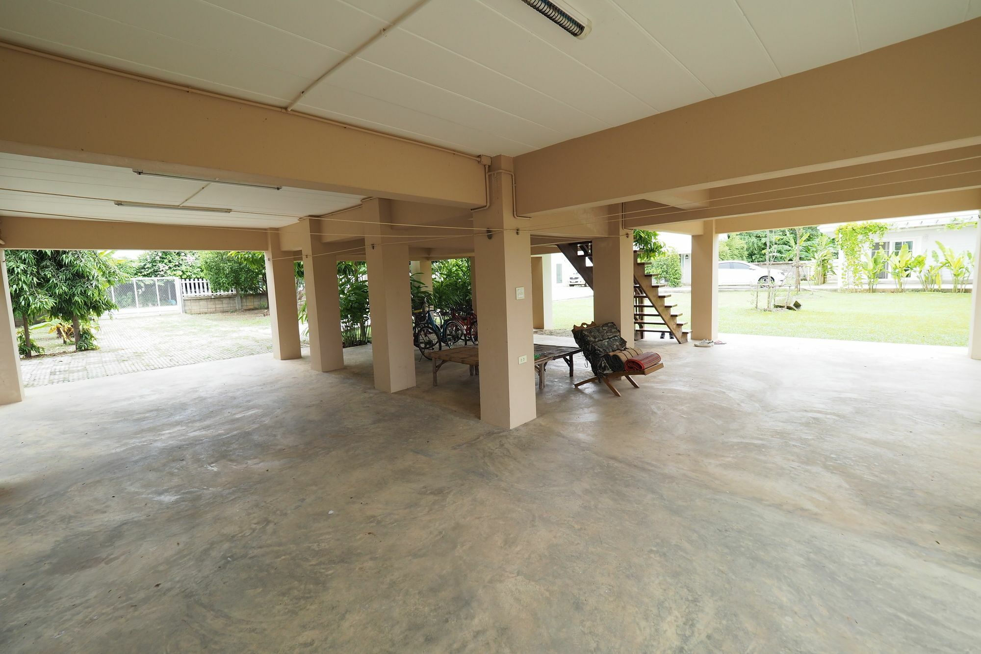 Baan2Rai Hotel Kanchanaburi City Exterior photo